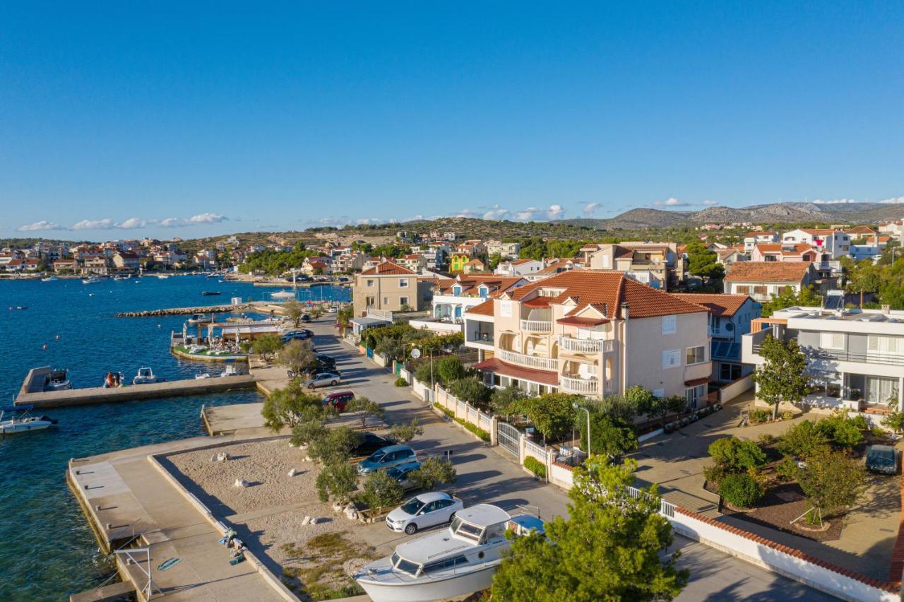 Apartments By The Sea Brodarica, Sibenik - 4194 Extérieur photo