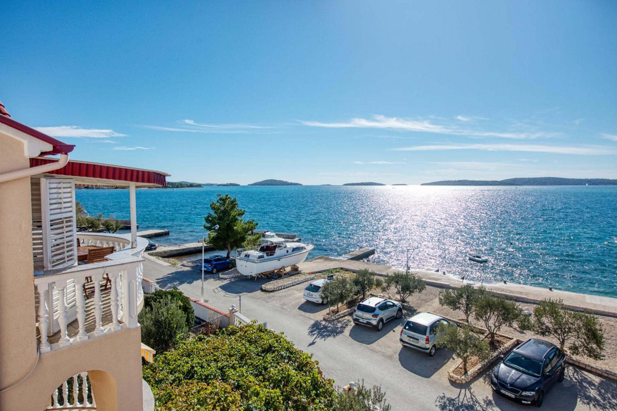 Apartments By The Sea Brodarica, Sibenik - 4194 Extérieur photo