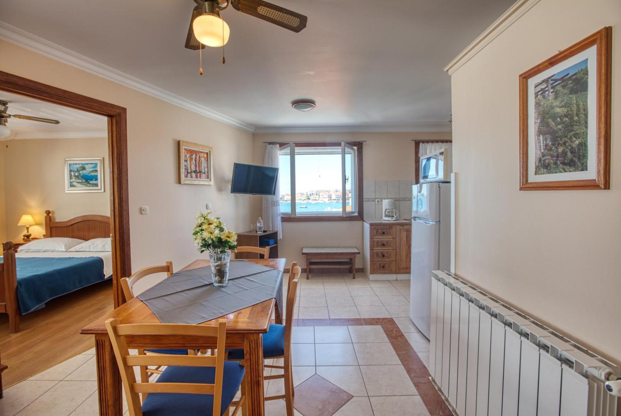 Apartments By The Sea Brodarica, Sibenik - 4194 Chambre photo
